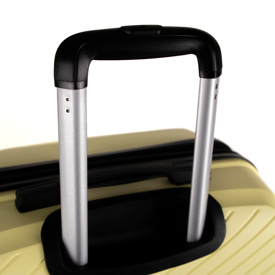 Tracker Dynamo DLX Carry-on