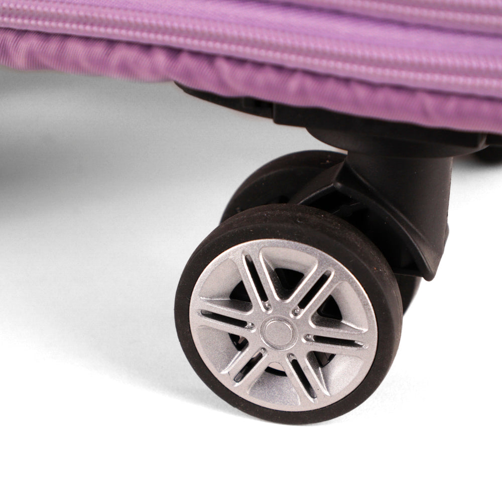 Tracker Vista travel bag on wheels